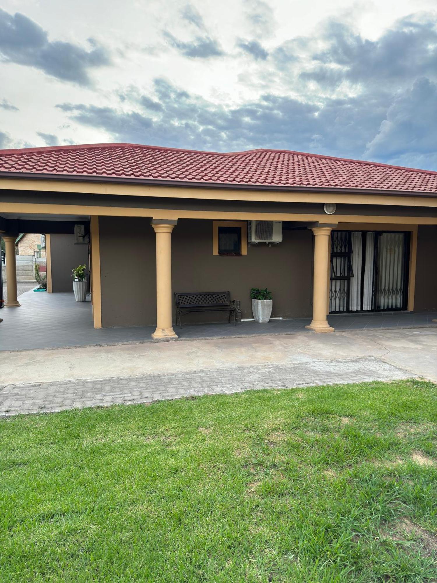 The Bridge Guest House Newcastle Exterior photo